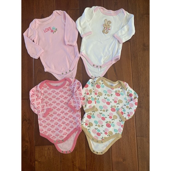 10 Girls Winter Bodysuits 0-3 Month + 1 Fur Vest Hudson Baby~Gymboree~Luvable - Picture 6 of 9